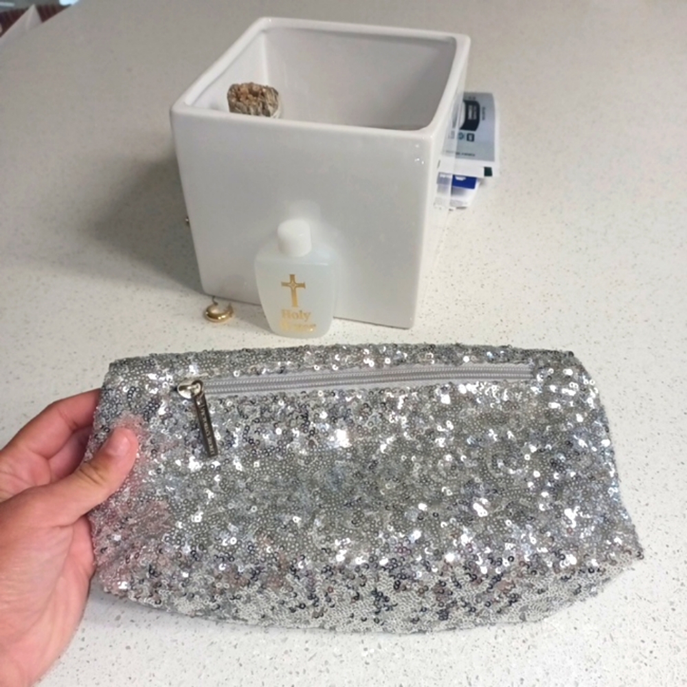 Clutch purse